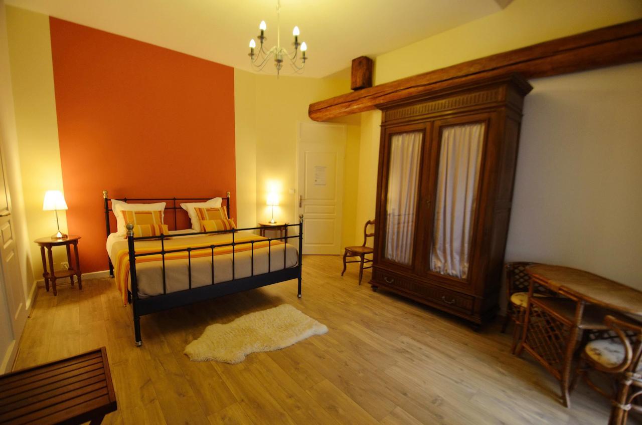 Chambre D'Hotes Le Jardin Des Pierres Dorees Marcy Exterior foto