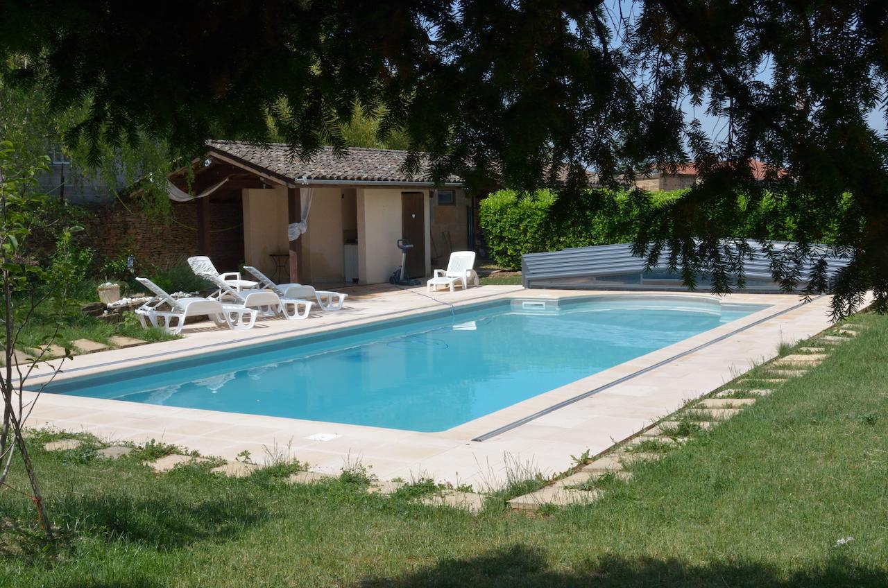 Chambre D'Hotes Le Jardin Des Pierres Dorees Marcy Exterior foto